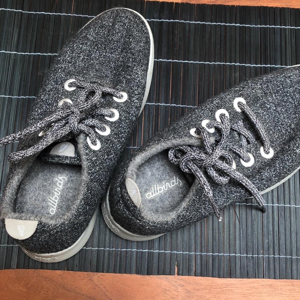 Allbirds size 7. All birds shoes.